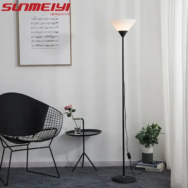 Floor Lamp Tripod - Lampu Lantai Nordik Minimalis dan Modis