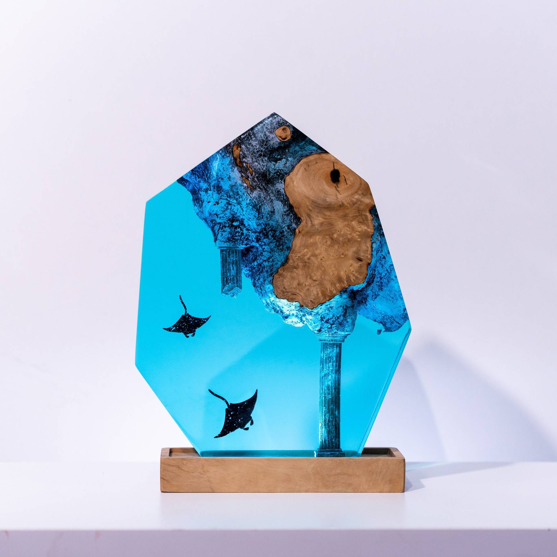 Lighting Decor Items - Lampu Meja Resin Item Kustom Patung